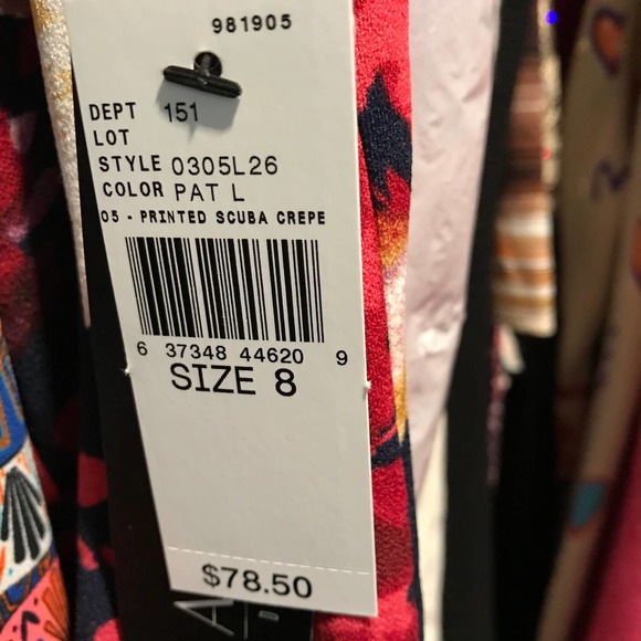 New AGB Blue Red Multicolored Floral Midi Dress, Size 8 - Picture 7 of 7